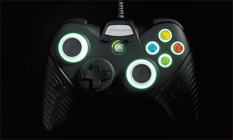 Illustration for article titled The FUS1ON Pro Gaming Controller Makes My Tiny Xbox Thumbsticks Feel Sad and Insignificant